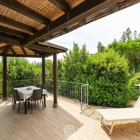 Simone Eden Σπίτι διακοπών *