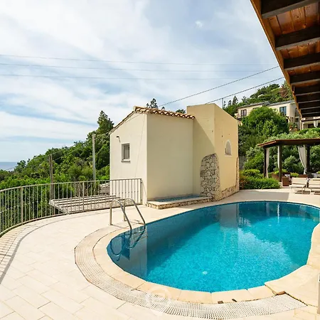 Simone Eden * Riva dei Pini